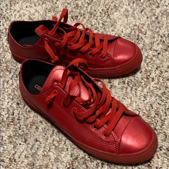 solid red converse
